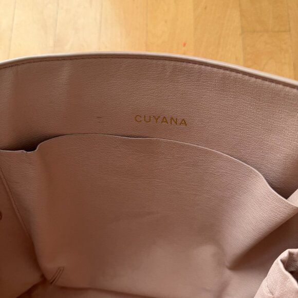 Cuyana Leather Tote Bag Organization Insert in Blush - Picture 7 of 9